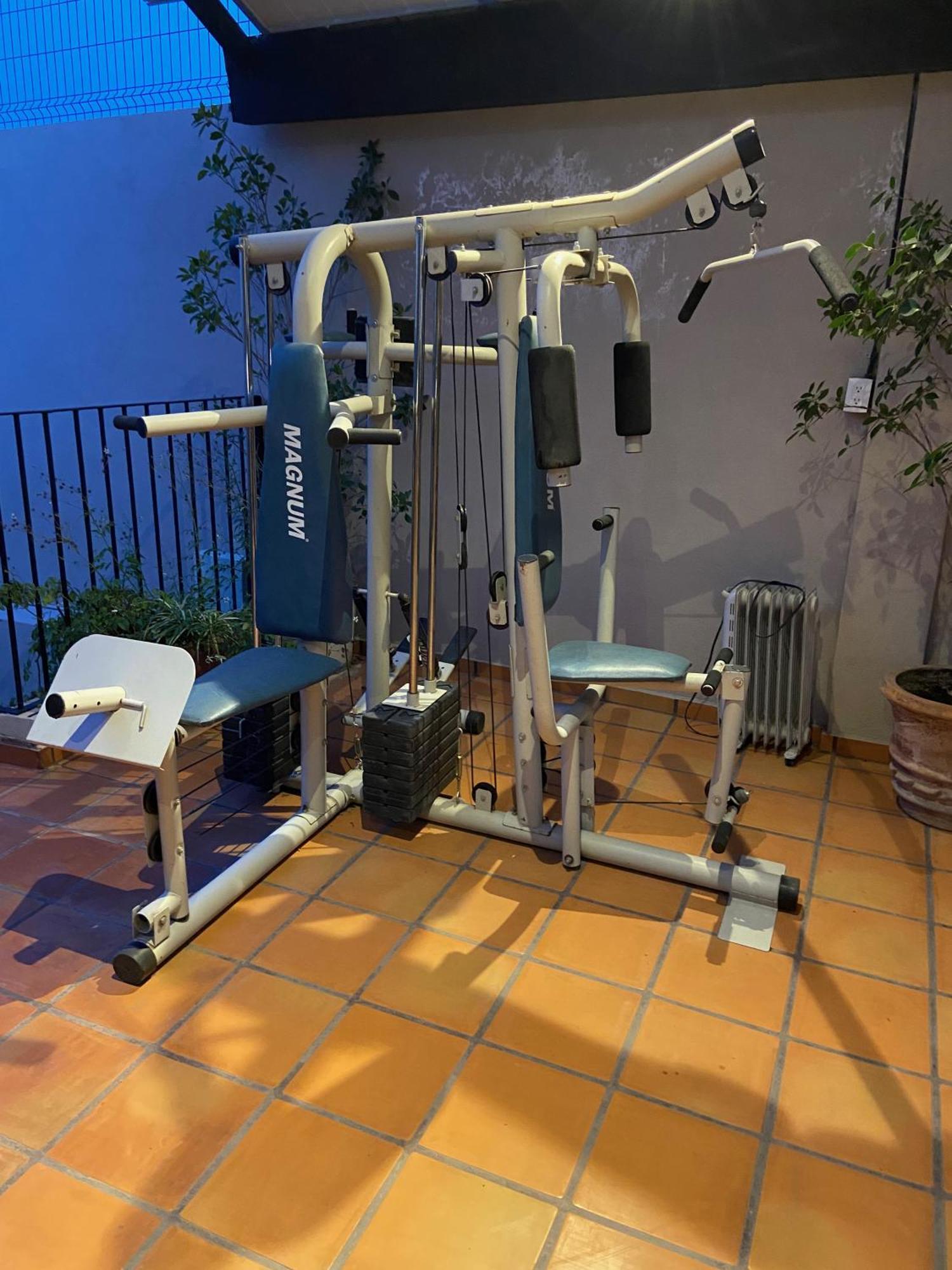 Urban Hacienda Downtown, Tranquil, Spacious, Jacuzzi *