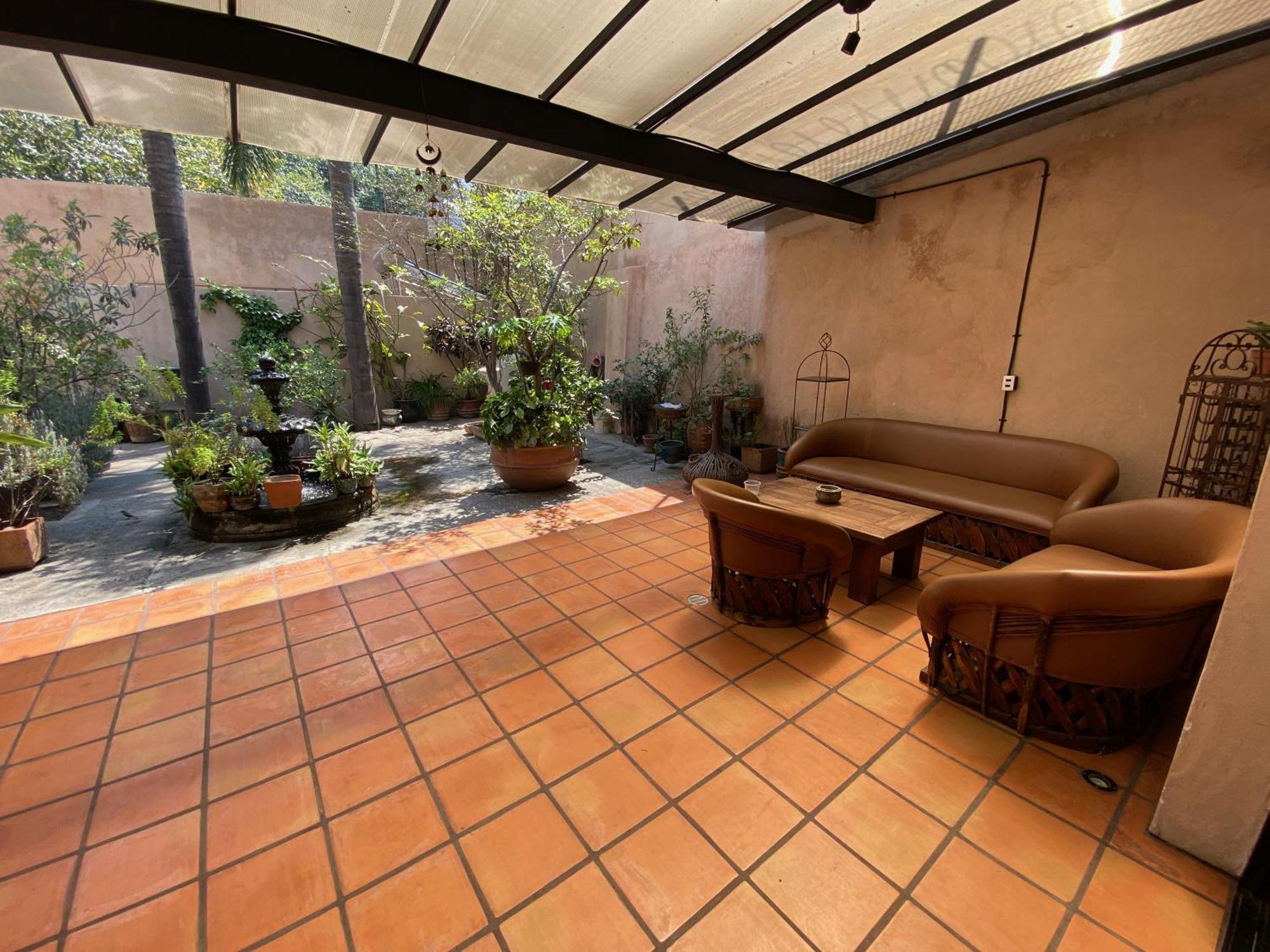 Urban Hacienda Downtown, Tranquil, Spacious, Jacuzzi Сasa de vacaciones Guadalajara